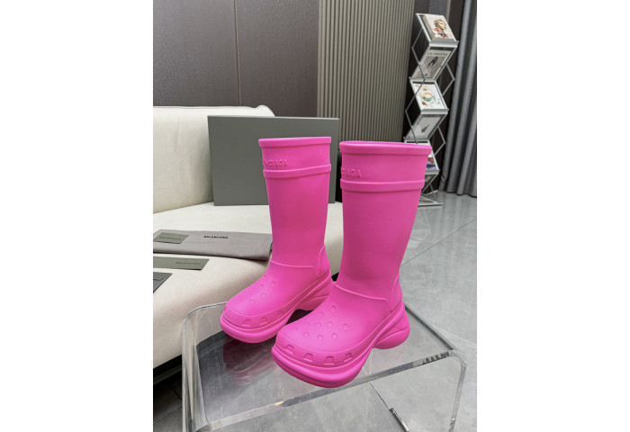 Ba1en*iaga x cr*0*s chunky rubber boots
