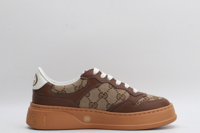 GC LOW-TOP SNEAKER