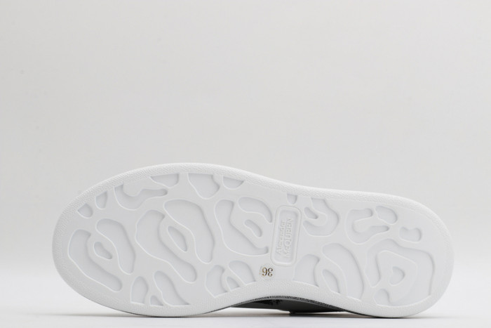 a1exa*der Mcqv*en sole sneakers