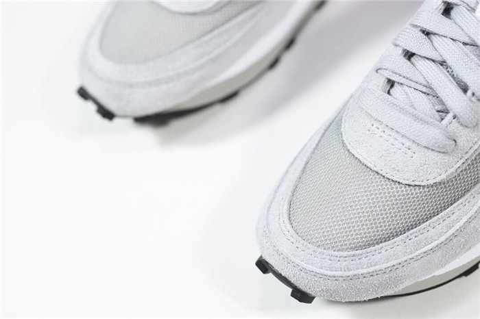 NIKE LD WAFFLE SF SACAI FRAGMENT GREY DH2684-00