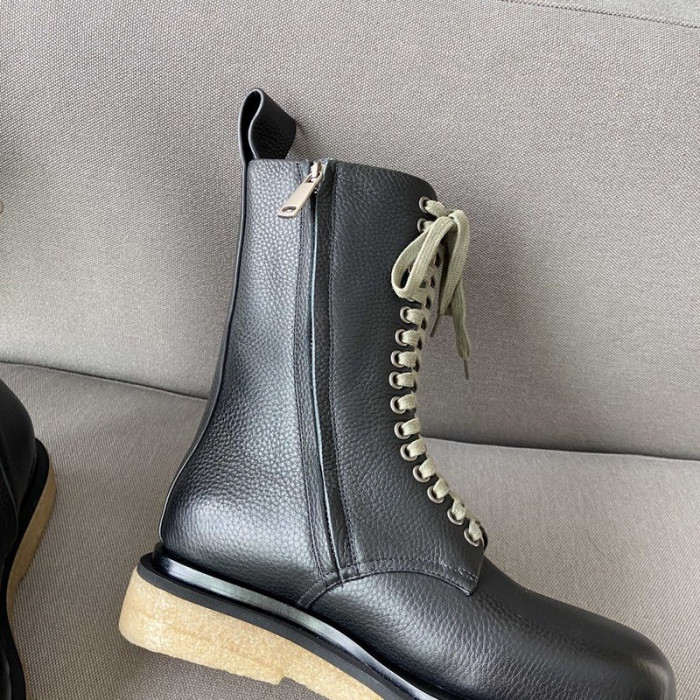 Bo*te*ga ve*ne*ta sneaker