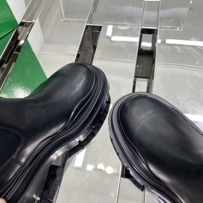 Bo*te*ga ve*ne*ta sneaker