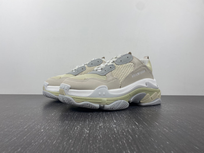 BL TRIPLE S TRAINERS 524039 W2FW4 9790