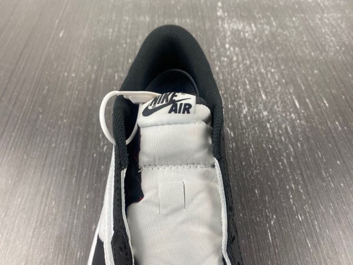 TRAVIS SCOTT X AIR JORDAN 1 LOW OG