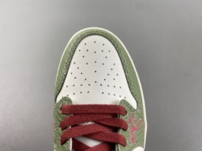 Air Jordan 1 Retro Low OG 