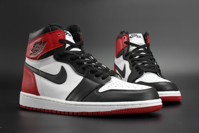 AIR JORDAN 1 High OG “Black Toe” white/ black-varsity red mens 555088-125