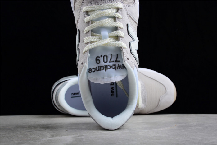 new Ba1an*e m7709cv *caviar & vodka*