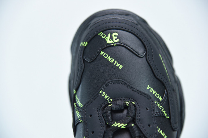 BL TRIPLE S TRAINERS