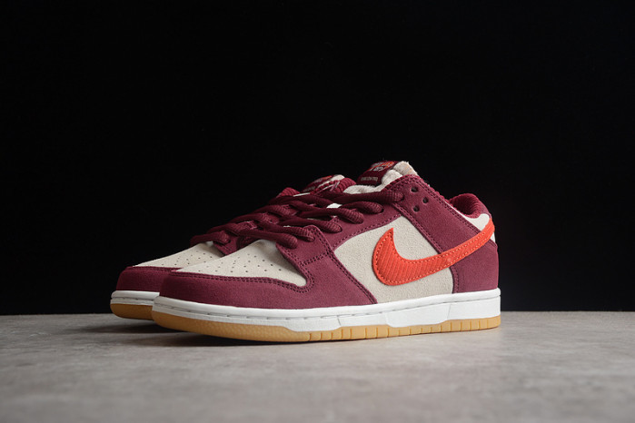 NIKE DUNK LOW X SKATE LIKE GIRL DX4589-600