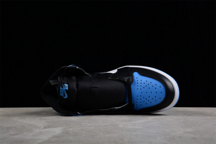Air Jordan 1 Retro High OG "UNC Toe" DZ5485-400