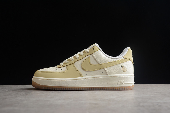 NIKE Air Force 1 AA6902-700