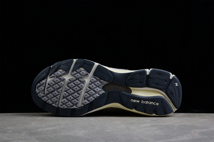 new Ba1an*e teddy santis x 990v3 made in usa 