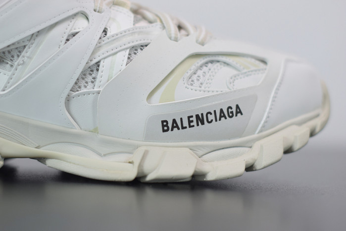 BL TRIPLE S TRAINERS