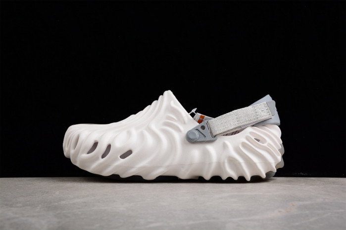 Cr*0*s pollex clog by salehe bembury spackle almost white