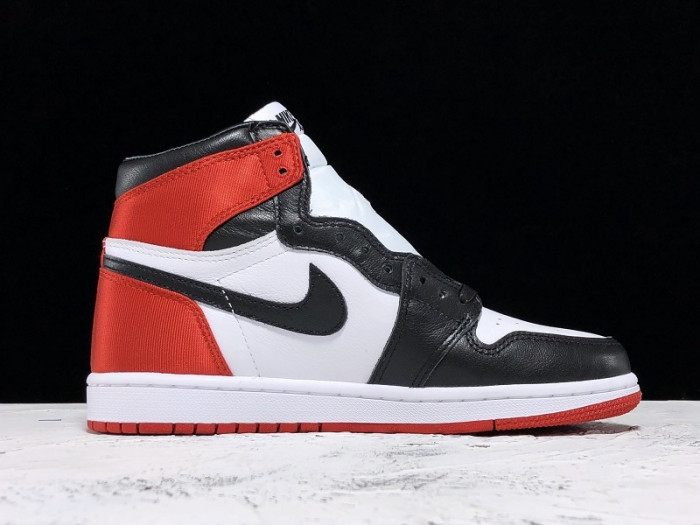 Jordan 1 Retro High Satin Black Toe - CD0461-016