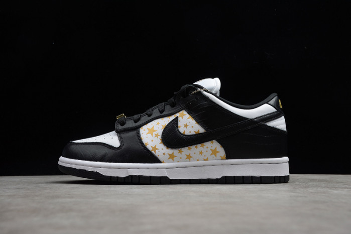 S*p*e x nike sb dunk low dh3228-102