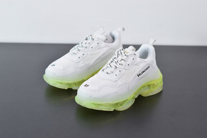 BL TRIPLE S TRAINERS CLEAR SOLE LIGHT GREEN 545325 W09O1 9844