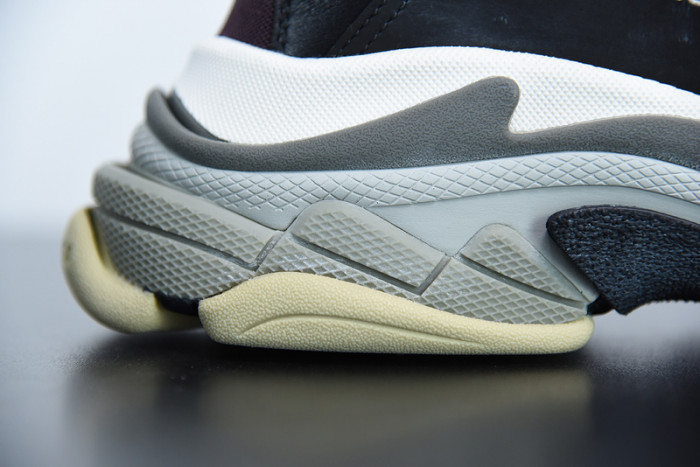 BL TRIPLE S TRAINERS