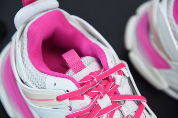 BL TRIPLE S TRAINERS