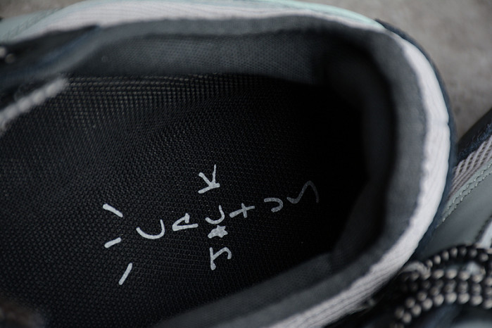 Travis Scott x Nike Air Max 1 