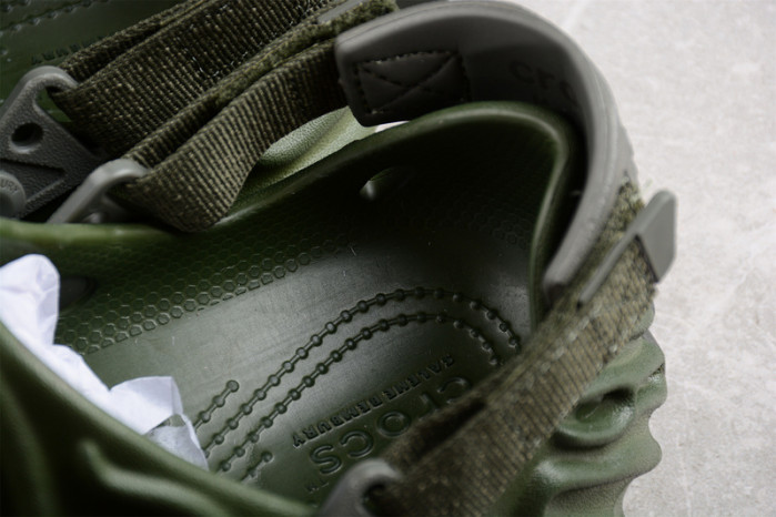 Cr*0*s pollex clog by salehe bembury cucumber 207393-309