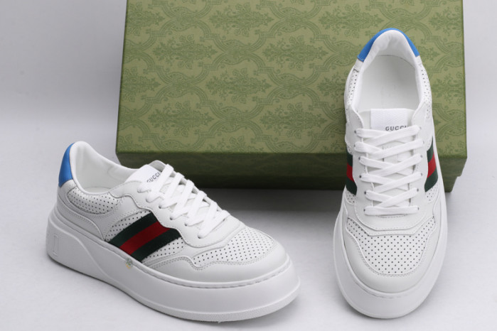 GC LOW-TOP SNEAKER