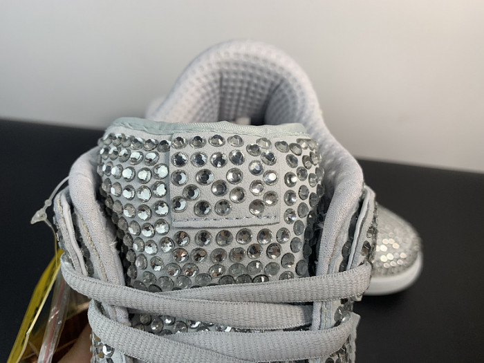 NIKE DUNK LOW CACTUS PLANT FLEA MARKET PURE PLATINUM CZ2670-001