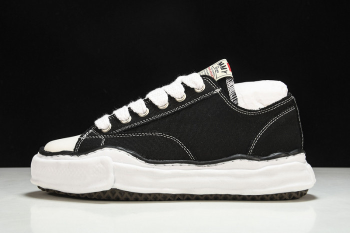 Ma*s*n mihara yasuhiro sneaker mmy-30