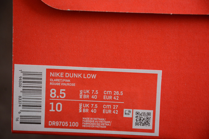 NIKE DUNK LOW “VALENTINE’S DAY” DR9705-100