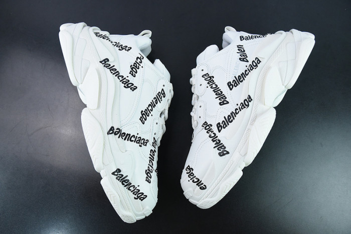 BL TRIPLE S TRAINERS