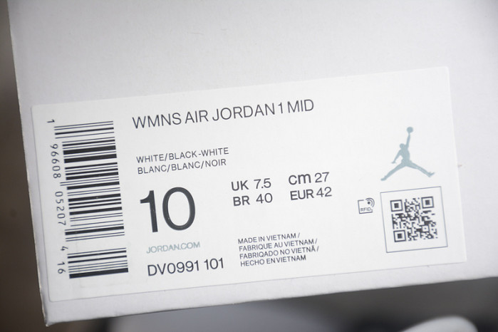 Air Jordan 1 Mid "Panda" DV0991-101