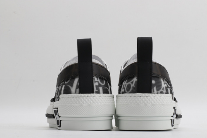 DR B23 OBLIQUE TOP SNEAKER