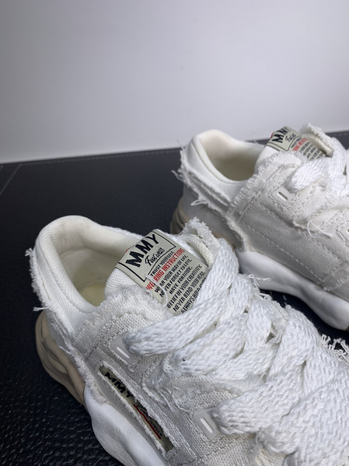 Ma*s*n mihara yasuhiro sneaker mmy-10