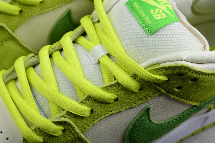 NIKE SB DUNK LOW “GREEN APPLE” DM0807-300