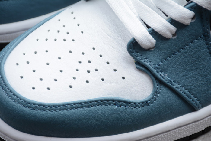 jordan 1 mid fearless F**etasm - cu2802-100