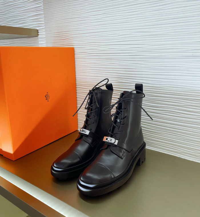 H**mes boots