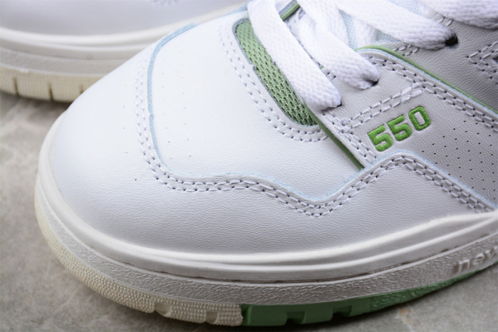 new Ba1an*e 550 white green bb550fs1