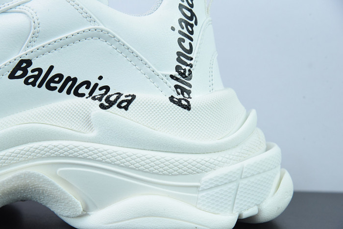 BL TRIPLE S TRAINERS