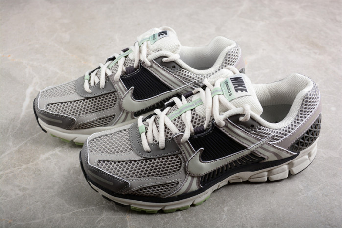 Nike Zoom Vomero 5 Cobblestone Flat Pewter FB8825-001