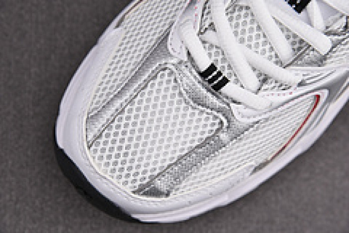 new Ba1an*e 530 white