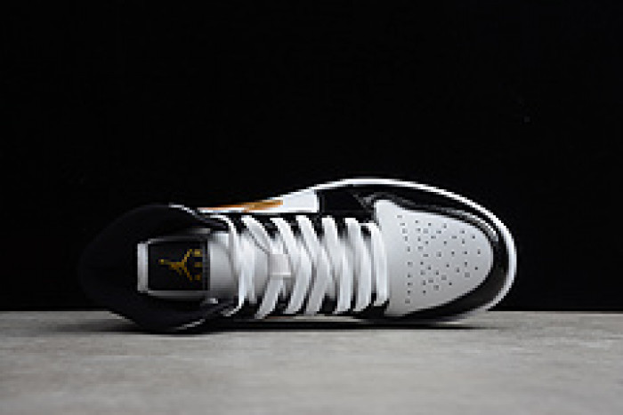 AIR JORDAN 1 MID PATENT 