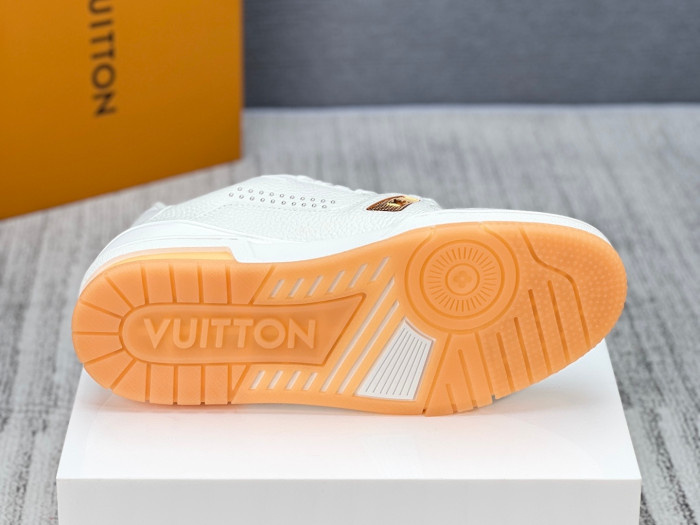 l0vis Vvtt0n lv trainer l&v-252